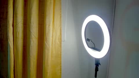 Laura Bassi online show from 03/03/26, 02:18