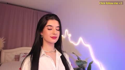 Laura online show from 03/18/26, 08:45