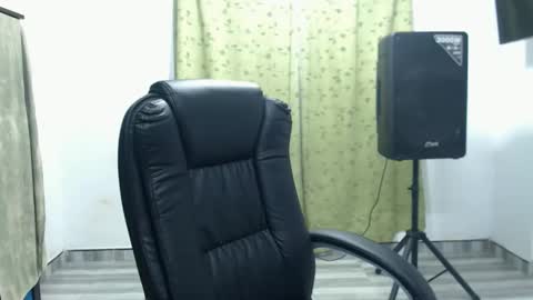 CALL ME LOVE  LAURA online show from 05/30/26, 03:03