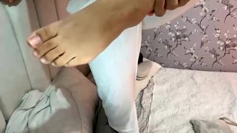 laura online show from 01/20/25, 03:15