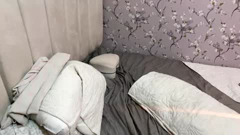 laura online show from 01/22/25, 05:48