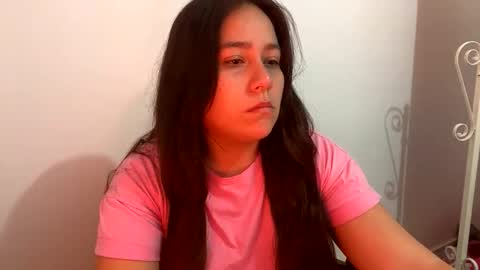 laura online show from 09/10/25, 01:49