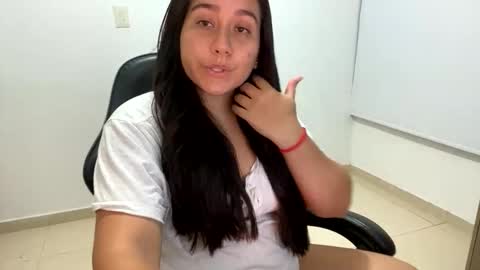 laura online show from 10/17/25, 11:18