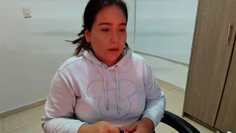 laura online show from 12/20/25, 12:29