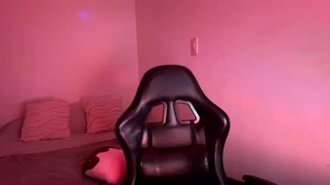 laura online show from 04/14/26, 11:44