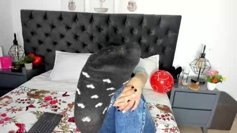 laura hotties online show from 02/21/26, 01:01