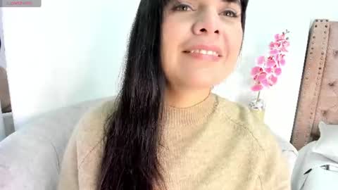 laura hotties online show from 07/04/26, 01:39