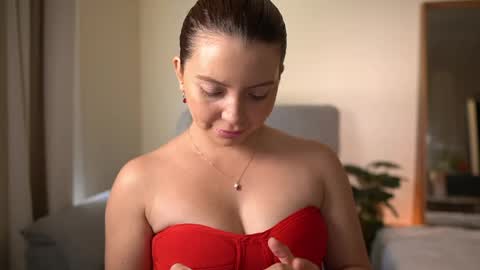 Laura Lee. online show from 03/29/26, 01:16