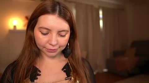 Snapshot of laura_lee chatting on 07/17/26, 01:56 Laura Lee. online show from 07/17/26, 01:56