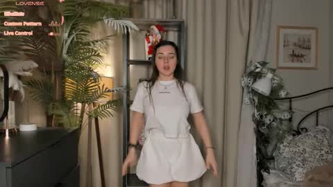 Samantha online show from 12/18/25, 03:18