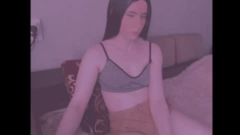 laura_night_byte online show from 06/12/26, 05:50