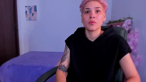 Laura Rose online show from 12/17/25, 06:03