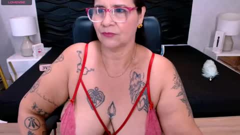 Laura online show from 09/23/25, 03:48