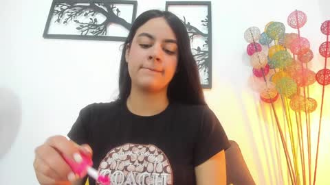 LAURA SOE online show from 01/10/25, 02:34