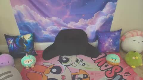 LauraChan online show from 01/07/26, 04:31
