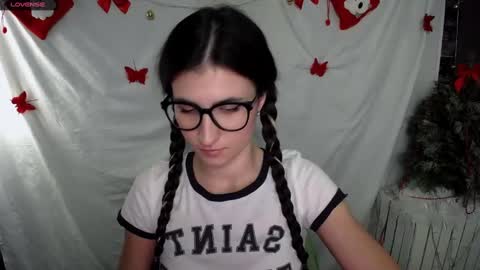 Laura online show from 01/03/25, 08:43