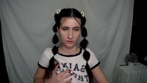 Laura online show from 02/02/25, 08:02