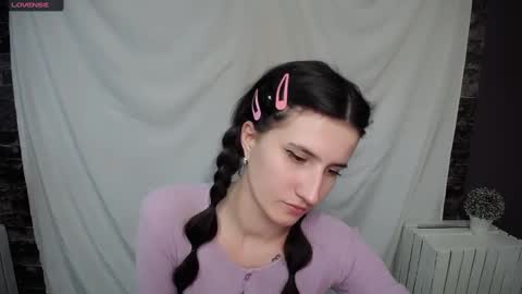 Laura online show from 02/20/25, 02:24