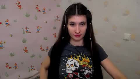 Laura online show from 12/22/25, 09:06