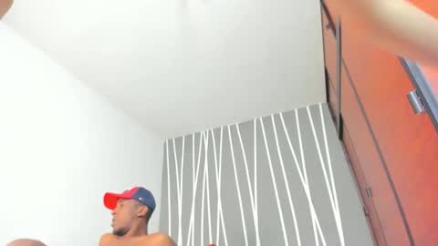 laura online show from 11/28/25, 01:14