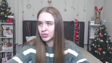 LauraHlot online show from 12/23/25, 06:44