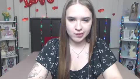 LauraHlot online show from 04/14/26, 06:41