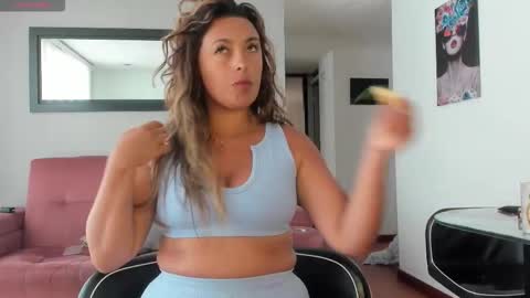 Laura online show from 02/19/26, 08:49