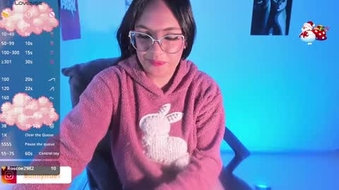 Snapshot of lauraohana chatting on 01/23/25, 07:40 lauraohana online show from 01/23/25, 07:40