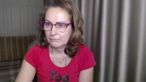 Lauraoven1 online show from 01/11/25, 02:25