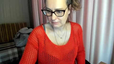 Lauraoven1 online show from 02/14/26, 08:55