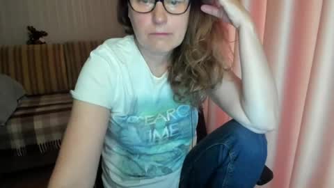 Lauraoven1 online show from 04/29/26, 07:01