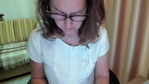 Lauraoven1 online show from 06/22/26, 07:38