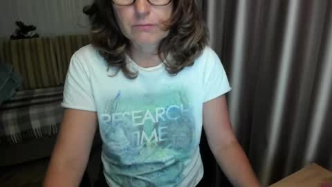 Lauraoven1 online show from 07/15/26, 06:57