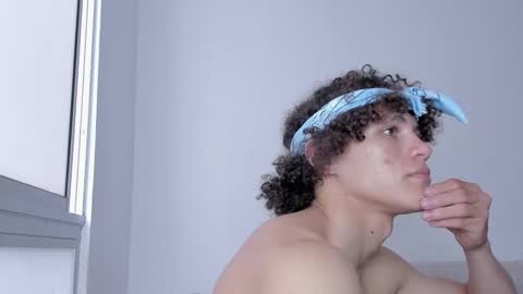 Laureent online show from 02/18/25, 09:09