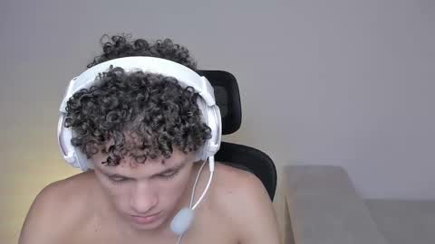 Laureent online show from 09/11/25, 06:41