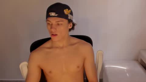 Laureent online show from 12/19/25, 06:26