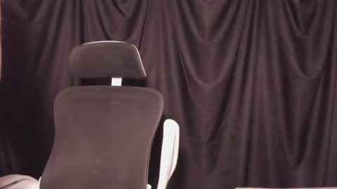 Laureent online show from 07/08/26, 03:55