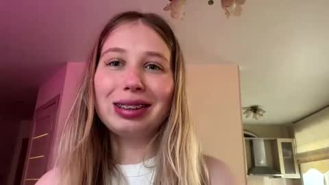 Chrissy online show from 04/23/26, 12:29