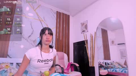 Laurem online show from 02/28/25, 01:03