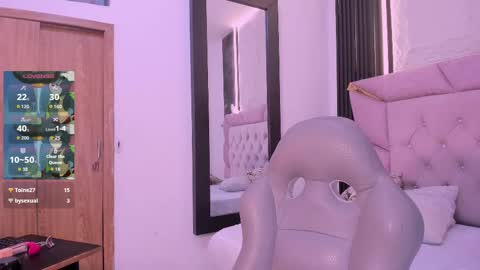 Laurem online show from 09/16/25, 07:26