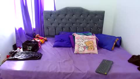 Lauren online show from 11/28/25, 08:22