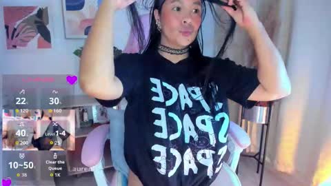 MissLauren online show from 01/17/26, 12:04