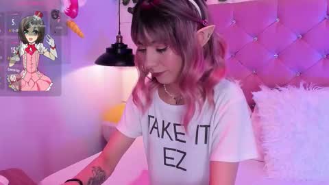 Lauren evans9 online show from 10/18/25, 12:02