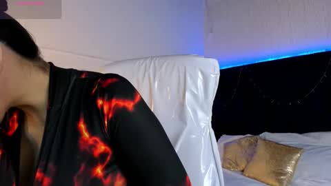 Snapshot of lauren_fit chatting on 09/26/25, 04:44 Lauren online show from 09/26/25, 04:44