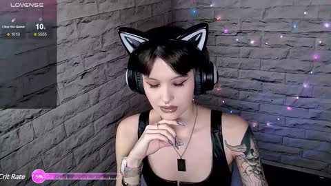 Eva online show from 01/20/25, 05:27