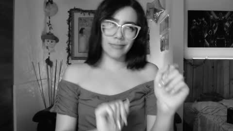 Lauren online show from 12/12/24, 02:26