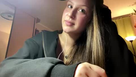 Snapshot of laurenawalt chatting on 07/11/26, 03:26 laurenawalt online show from 07/11/26, 03:26