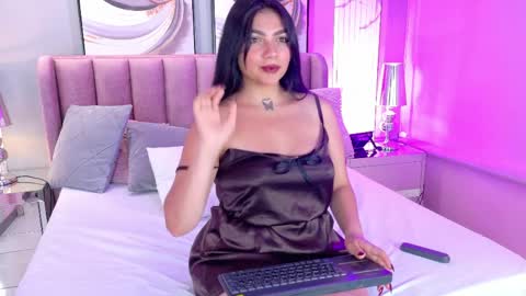 Lauren  online show from 04/12/26, 01:10