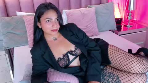 Lauren  online show from 05/14/26, 10:49