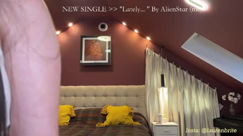 Lauren Brite online show from 05/08/26, 03:50